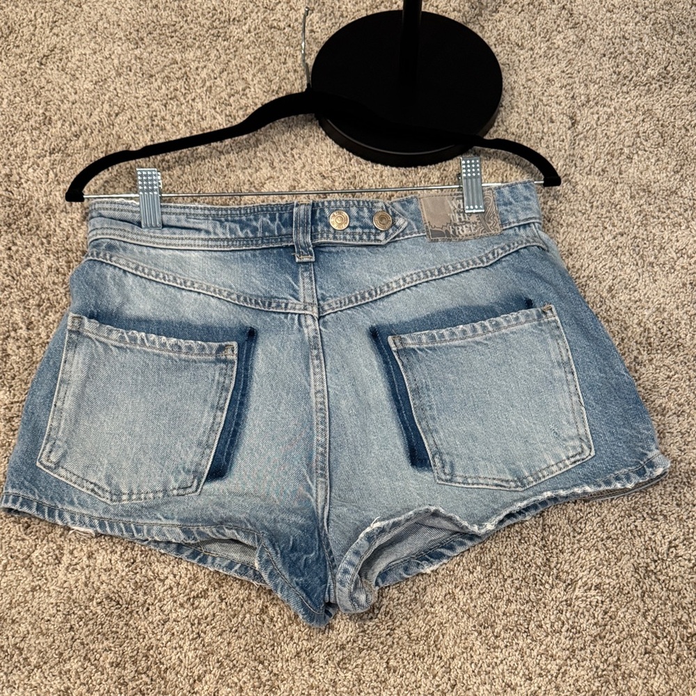 FREE PEOPLE X REVOLVE MAXINE DENIM SKORT size 28 - Picture 5 of 7
